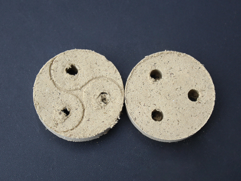 威县圆形三孔艾绒饼2.7*0.6CM